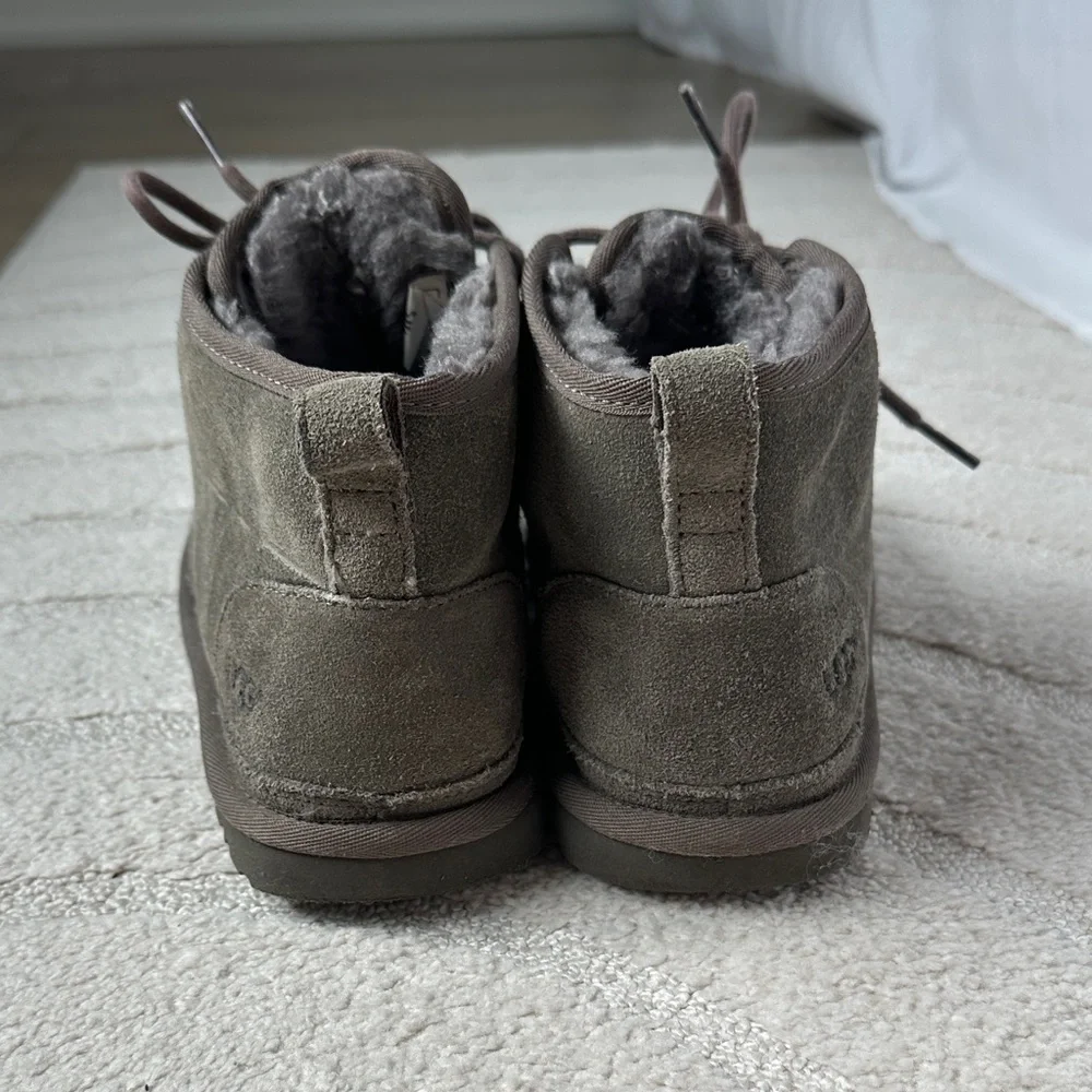 UGG Men's Chukka Suede Boots in Charcoal Brown